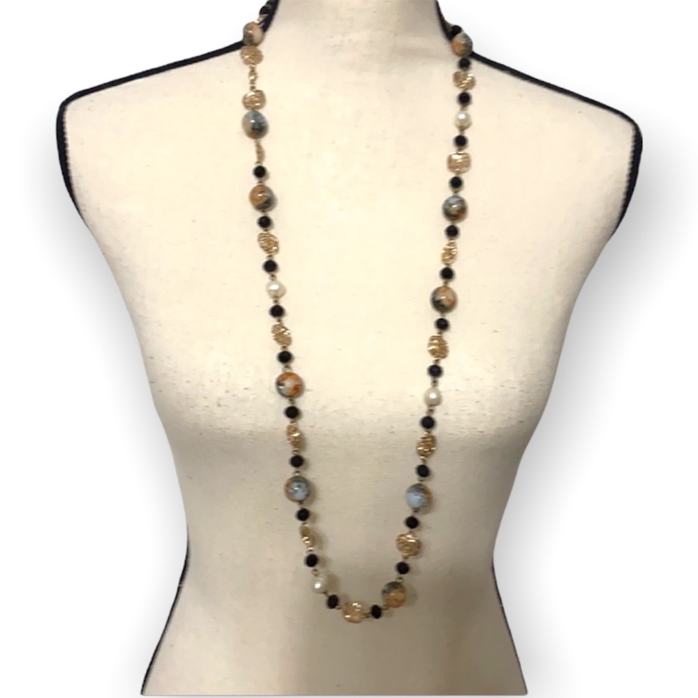 Hand made fashion necklace - Picture 2 of 4